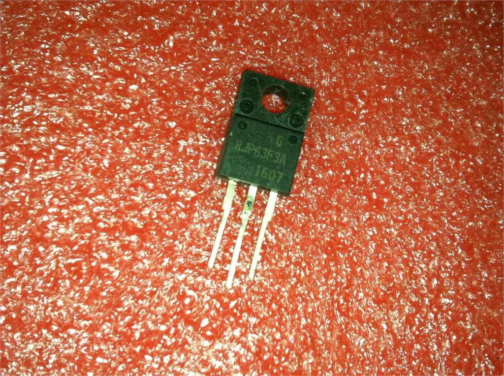 1pcs/lot RJP63F3 RJP63F3A LCD Plasma dedicated TO-220F new original In Stock
1pcs/lot RJP63F3 RJP63F3A LCD Plasma dedicated TO-220F new original In Stock