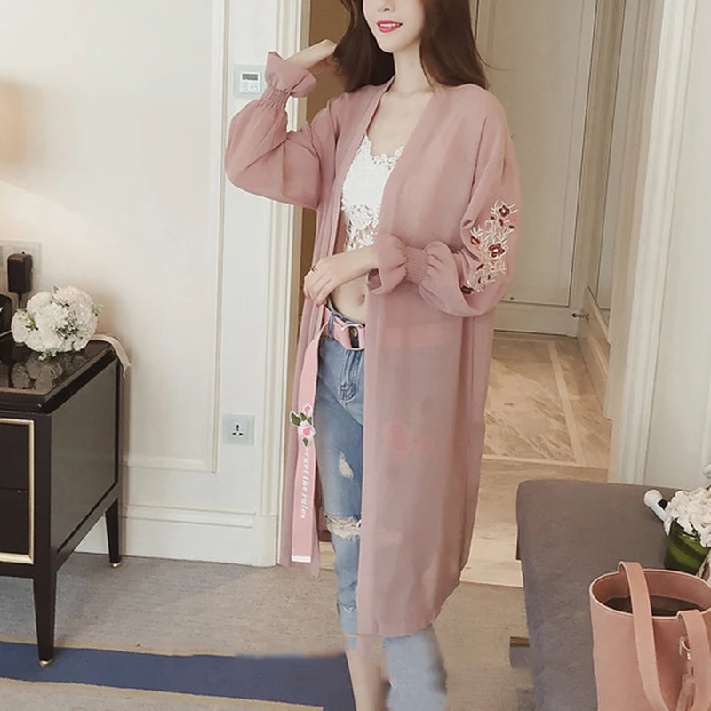 Women Casual Cardigan Chiffon Female Summer New Sweet Embroidery Floral Flare Sleeve Thin Chiffon Loose Coat Blouse
Women Casual Cardigan Chiffon Female Summer New Sweet Embroidery Floral Flare Sleeve Thin Chiffon Loose Coat Blouse