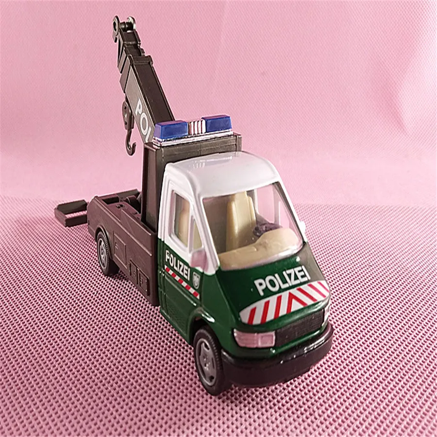 architecture model metal police car 03
