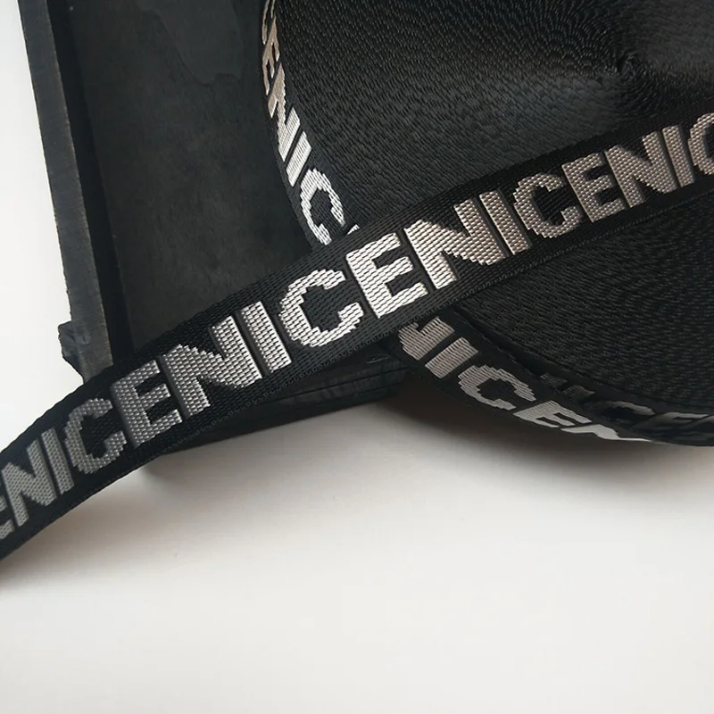 New 1meters Printed English Logo Letters Ribbon Belt DIY Handmade Sewing clothes Hat Cap Supplementary material grosgrain ribbon
New 1meters Printed English Logo Letters Ribbon Belt DIY Handmade Sewing clothes Hat Cap Supplementary material grosgrain ribbon