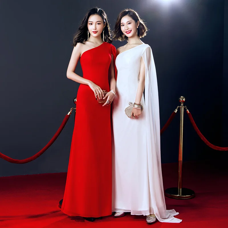 Elegant Long Women Qipao Solid Slim Cheongsam Oriental Ladies Stage Show Performance Dress One Shoulder Clothes Size XS-XXL
Elegant Long Women Qipao Solid Slim Cheongsam Oriental Ladies Stage Show Performance Dress One Shoulder Clothes Size XS-XXL