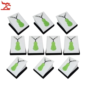 Wholesale 10Pcs Jewelry Display Holder Black Velvet and White PU Necklace Stand Earring Pendant Organizer Display Stand 7*8*5cm
Wholesale 10Pcs Jewelry Display Holder Black Velvet and White PU Necklace Stand Earring Pendant Organizer Display Stand 7*8*5cm