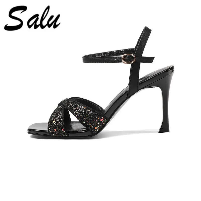 Salu 2018 new arrive women sandals genuine leather summer shoes sexy peep toe party wedding shoes high heel shoes woman
Salu 2018 new arrive women sandals genuine leather summer shoes sexy peep toe party wedding shoes high heel shoes woman