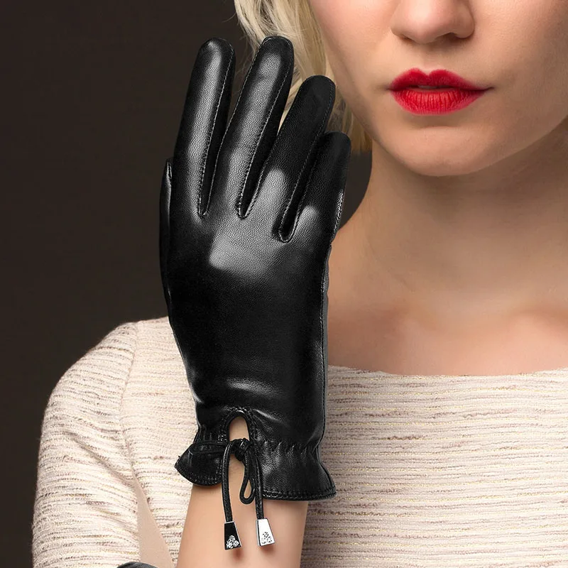 Sheepskin Real Leather Gloves Female Plus Velvet Leather Gloves Autumn Winter Keep Warm Fashion Black Woman's Gloves NW775-1
Sheepskin Real Leather Gloves Female Plus Velvet Leather Gloves Autumn Winter Keep Warm Fashion Black Woman's Gloves NW775-1