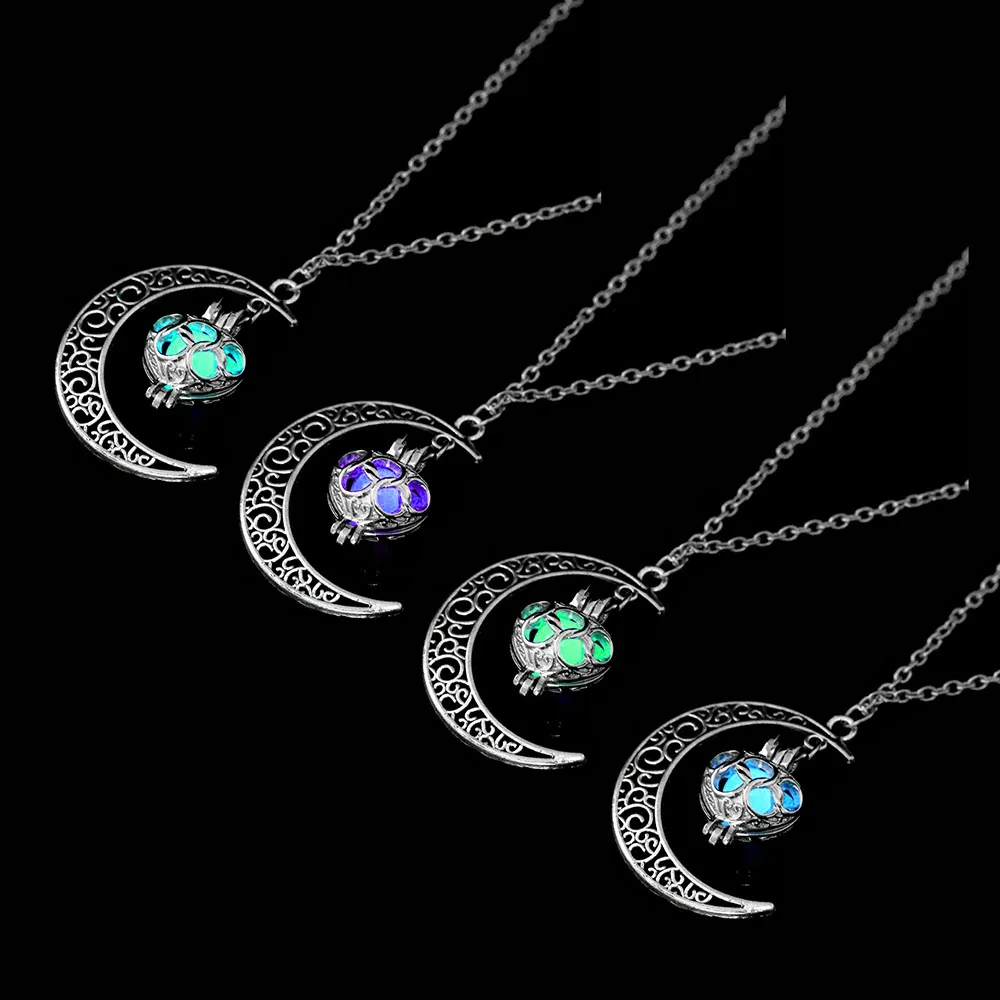Fashion Luminous Rainbow Necklace Moon Luminous Necklace Gemstone Pendant Silver Plated Ladies Halloween Hollow Necklace Gift
Fashion Luminous Rainbow Necklace Moon Luminous Necklace Gemstone Pendant Silver Plated Ladies Halloween Hollow Necklace Gift
