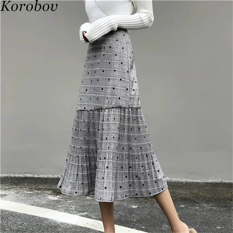 Korobov Slim Dot Trumpet Women Skirts Pleated High Wait Mid Skirt Falda Korean Preppy Style Sais Feminina 76849
Korobov Slim Dot Trumpet Women Skirts Pleated High Wait Mid Skirt Falda Korean Preppy Style Sais Feminina 76849