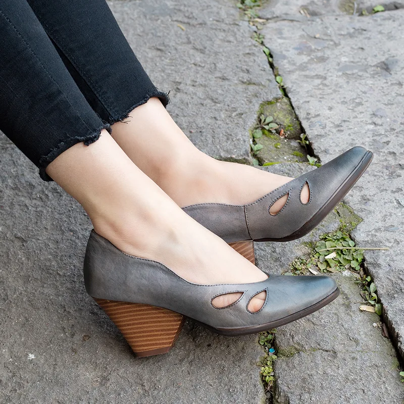 Women Leather Pumps Pointed Toe 7 CM High Heels Lady Shoes Spring 2019 Hollow Out Gray Pump Women Genuine Leather Handmade Shoe
Women Leather Pumps Pointed Toe 7 CM High Heels Lady Shoes Spring 2019 Hollow Out Gray Pump Women Genuine Leather Handmade Shoe