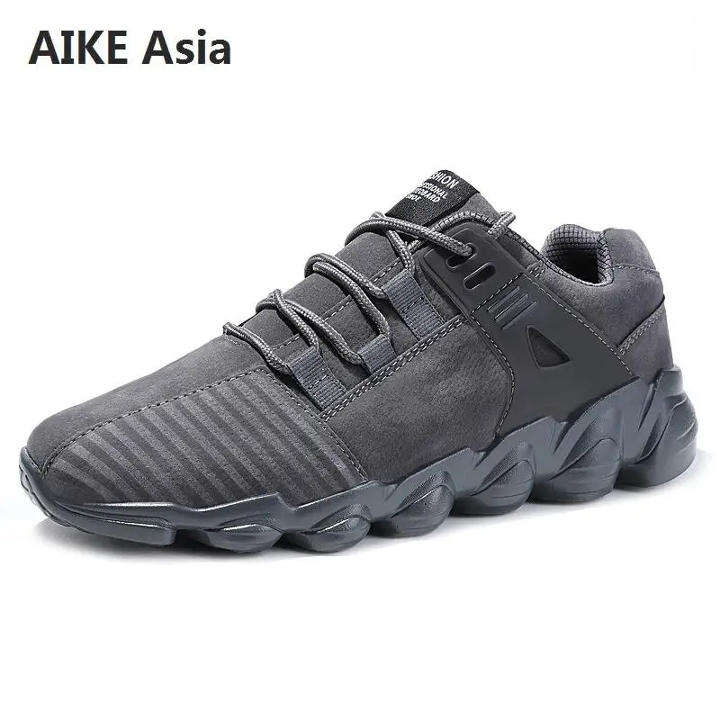 Autumn and winter breathable suede men's large size sports shoes fashion warm wild men's casual shoes large size 39-46
Autumn and winter breathable suede men's large size sports shoes fashion warm wild men's casual shoes large size 39-46