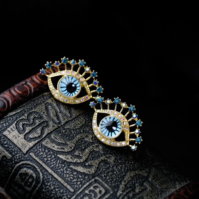 Women Stud Earrings (4)