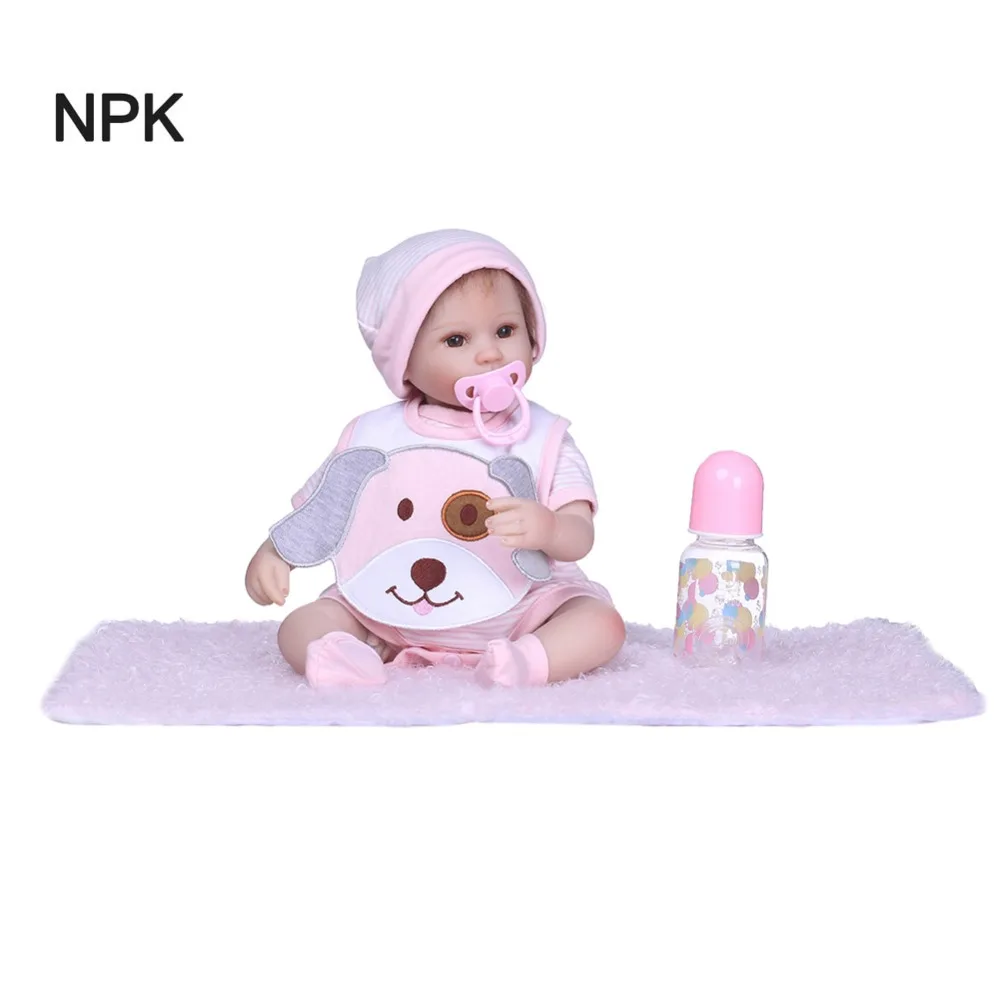 NPK Newborn Reborn Doll 40cm New Handmade Silicone Reborn Baby Adorable Toddler Infant Bonecas Girl Kid menina de Silicone Dolls
NPK Newborn Reborn Doll 40cm New Handmade Silicone Reborn Baby Adorable Toddler Infant Bonecas Girl Kid menina de Silicone Dolls