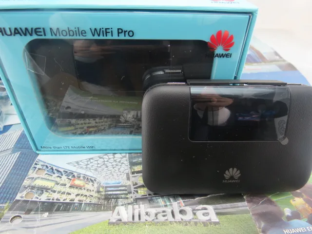 Huawei E5770 Mobile WiFi Pro Router with RJ45 +5200mAh power bank E5770s-320 FDD800/850/900/1800/2100/2600Mhz & TDD2600Mhz
Huawei E5770 Mobile WiFi Pro Router with RJ45 +5200mAh power bank E5770s-320 FDD800/850/900/1800/2100/2600Mhz & TDD2600Mhz