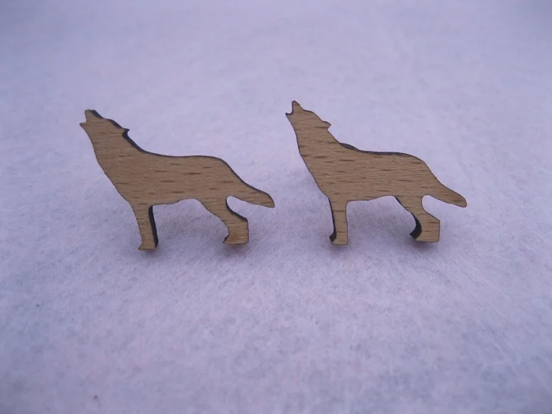 classic animal style wolf earring vintage stud earrings wood
classic animal style wolf earring vintage stud earrings wood