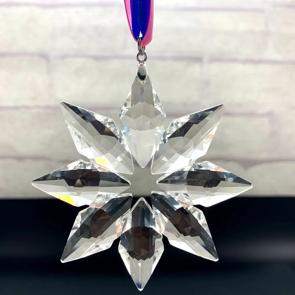 Clear Color Top Quality Crystal Snowflake Hanging Suncatcher Car Hanging Ornament Wedding Home Decor Child great gift
Clear Color Top Quality Crystal Snowflake Hanging Suncatcher Car Hanging Ornament Wedding Home Decor Child great gift