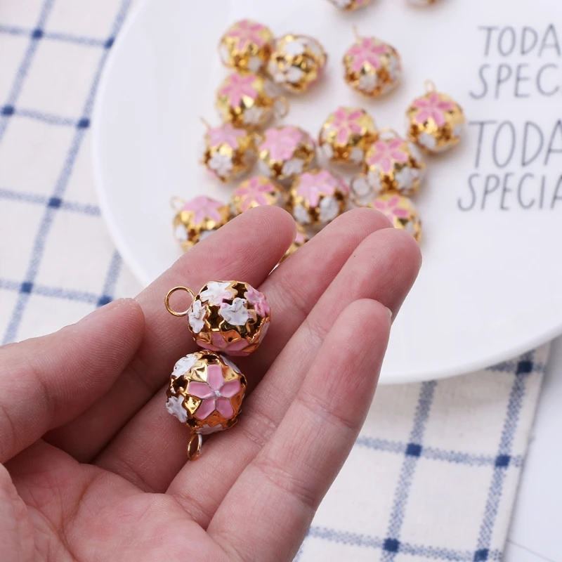 OOTDTY 5pcs Colorful Loose Beads Christmas Jingle Bells Pendant Charms Decor Ornament
OOTDTY 5pcs Colorful Loose Beads Christmas Jingle Bells Pendant Charms Decor Ornament