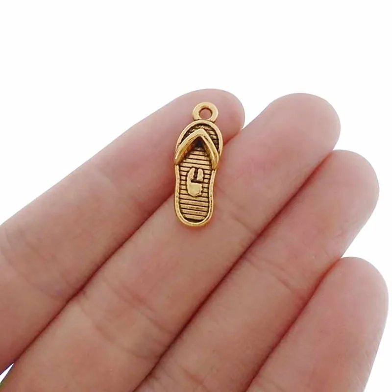 30 x Antique Gold Tone Slipper Charms Necklace Earring Bracelet Pendants Beads for Jewelry Making Findings 21x8mm
30 x Antique Gold Tone Slipper Charms Necklace Earring Bracelet Pendants Beads for Jewelry Making Findings 21x8mm