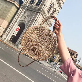 NEW 2018 Big Circle Straw Bag Luxury Women Beach Bags for Summer Large Designer Women Messenger Bag Vintage Travel Handbags
NEW 2018 Big Circle Straw Bag Luxury Women Beach Bags for Summer Large Designer Women Messenger Bag Vintage Travel Handbags