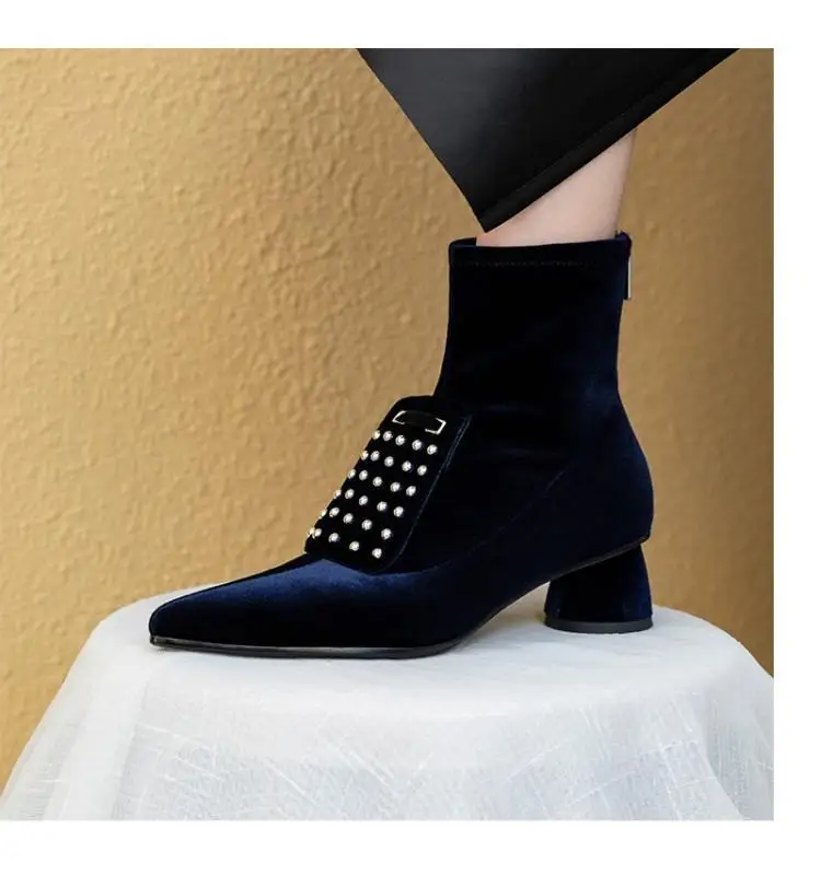 Runway Blue Black Velvet Ankle Boots For Women Chic Metallic Rivets Studded Ladies Shoes Pointed Toe Round Heels Motorcycle Boot
Runway Blue Black Velvet Ankle Boots For Women Chic Metallic Rivets Studded Ladies Shoes Pointed Toe Round Heels Motorcycle Boot