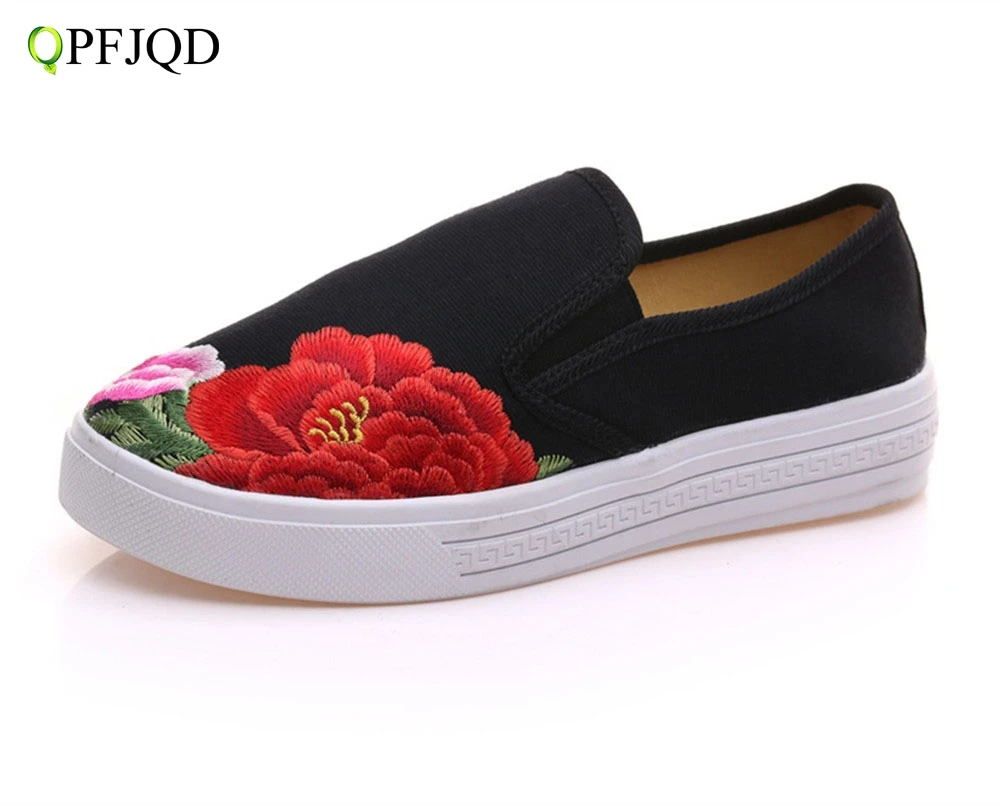 Vintage Floral Loafers Women Shoes Round Toe Slip On Canvas Flats Platform Casual Shoes Female Chinese Embroidery Espadrilles
Vintage Floral Loafers Women Shoes Round Toe Slip On Canvas Flats Platform Casual Shoes Female Chinese Embroidery Espadrilles