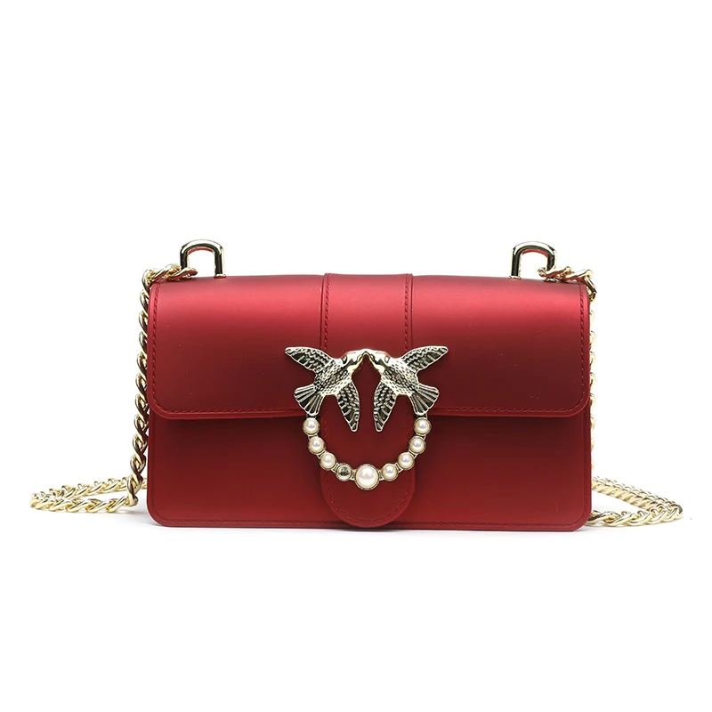 Famous Bags For Ladies 2019 Double Swallows PVC Chain Small Flap Women Luxury Shoulder Messenger Bag Girl's Purse Hand bags Sac
Famous Bags For Ladies 2019 Double Swallows PVC Chain Small Flap Women Luxury Shoulder Messenger Bag Girl's Purse Hand bags Sac