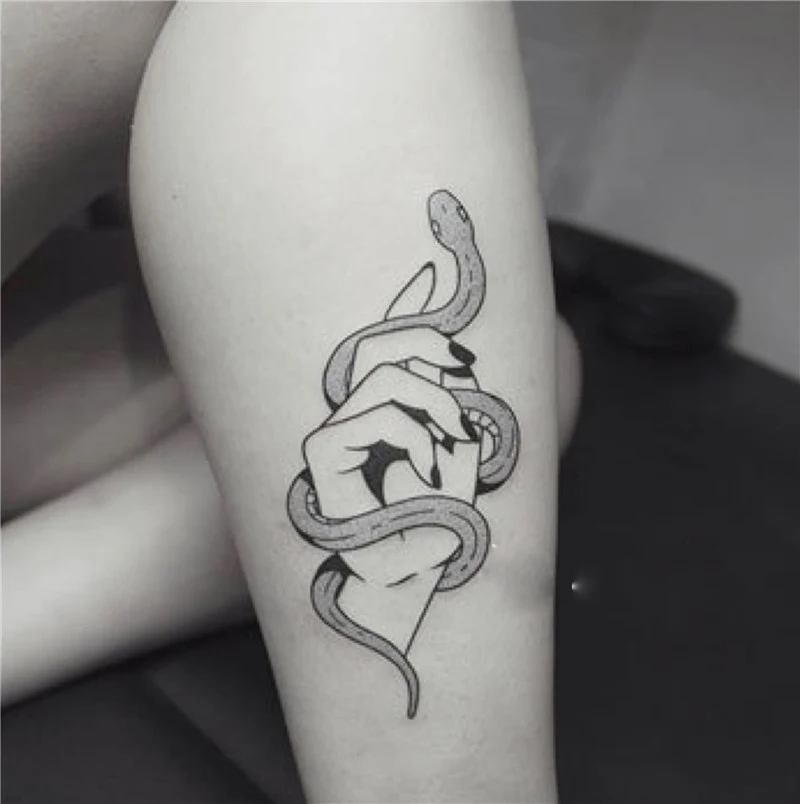 Body Art Black White Drawing Little Element Small Snake Triangle Skull Water Transfer Temporary Fake Tattoos Sticker
Body Art Black White Drawing Little Element Small Snake Triangle Skull Water Transfer Temporary Fake Tattoos Sticker