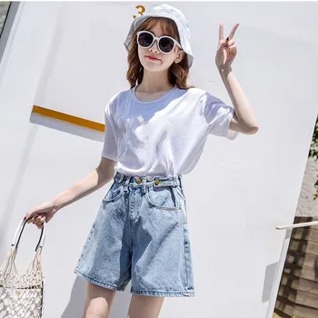 Fashion 2019 Summer Pockets Wide Leg Shorts Korean Button Denim Shorts Loose High Waist Casual Shorts
Fashion 2019 Summer Pockets Wide Leg Shorts Korean Button Denim Shorts Loose High Waist Casual Shorts
