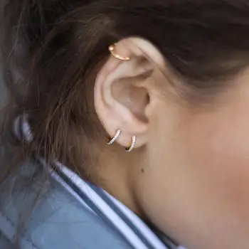 100% 925 Sterling Silver Simple Gold Color Clear CZ Zircon Female Hoop Earrings For Women Fashion Jewelry Gift
100% 925 Sterling Silver Simple Gold Color Clear CZ Zircon Female Hoop Earrings For Women Fashion Jewelry Gift