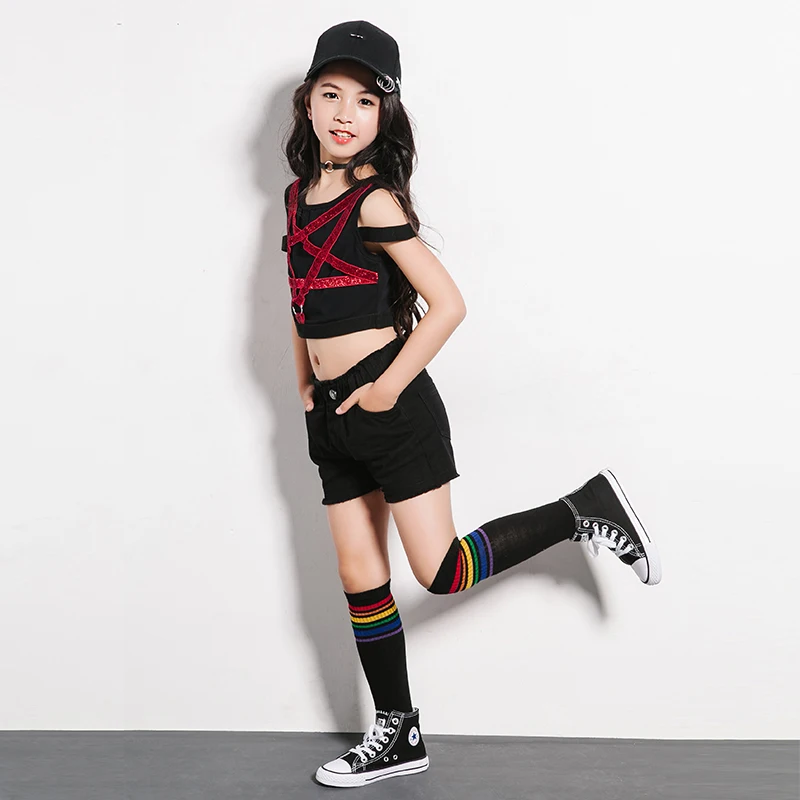 Children Sequin Jazz Modern Dance Costume Girls Street Dance performances Korean Hip hops Jazz Star vest and shorts set
Children Sequin Jazz Modern Dance Costume Girls Street Dance performances Korean Hip hops Jazz Star vest and shorts set