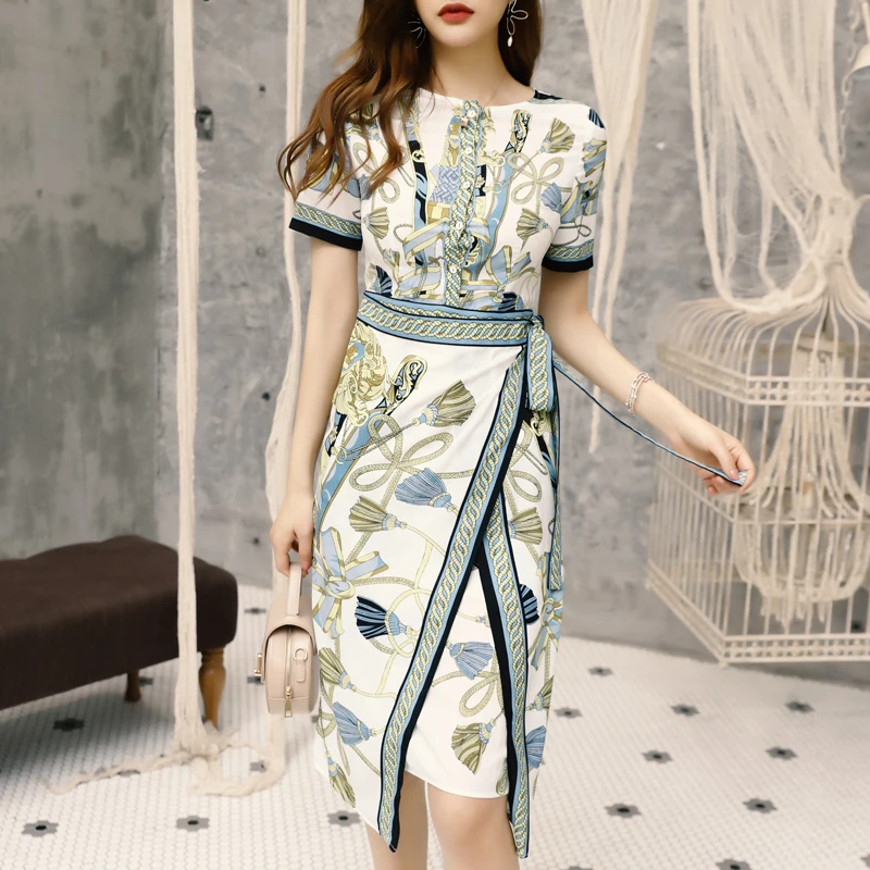 2019 Summer England Style Stylish Tassel Print Single Breasted Irregular O-Neck Short Split Lacing Slim Elegant Women Dress S-XL
2019 Summer England Style Stylish Tassel Print Single Breasted Irregular O-Neck Short Split Lacing Slim Elegant Women Dress S-XL