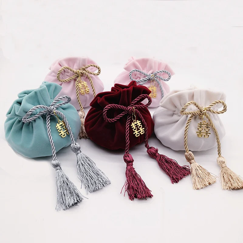 Pink White Round Bottom With Tassel+Metal Velvet Wedding Candy Bags12x17cm Jewelry Drawstring Packaging Pouch Gift Bags Wine Red
Pink White Round Bottom With Tassel+Metal Velvet Wedding Candy Bags12x17cm Jewelry Drawstring Packaging Pouch Gift Bags Wine Red