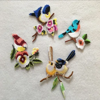 10Pcs/Lot Mix Design bird Embroidered Patches Iron On Clothes Cartoon Badge Garment Appliques Diy Patchwork Accessory
10Pcs/Lot Mix Design bird Embroidered Patches Iron On Clothes Cartoon Badge Garment Appliques Diy Patchwork Accessory