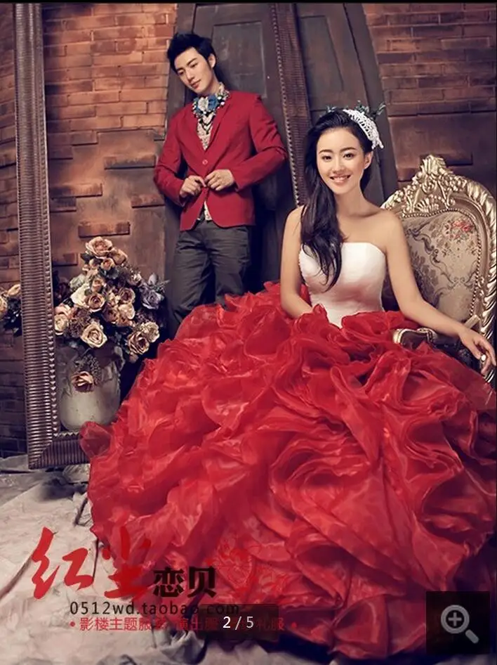 Gorgeous new designer ball gown white red ruffled wedding dress ball gown princess puffy long bridal gowns best selling
Gorgeous new designer ball gown white red ruffled wedding dress ball gown princess puffy long bridal gowns best selling