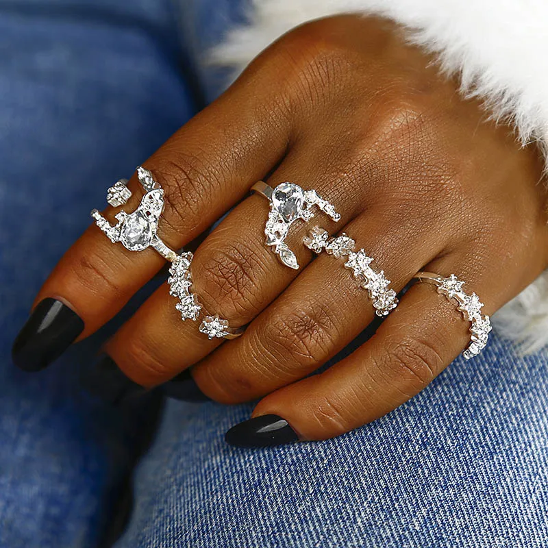 NJ12 5PCS/SET Blue White Crystal Rings Set for Women Bohemian Crown Carved Knuckle Rhinestone Midi Finger Ring Anillos Jewelry
NJ12 5PCS/SET Blue White Crystal Rings Set for Women Bohemian Crown Carved Knuckle Rhinestone Midi Finger Ring Anillos Jewelry
