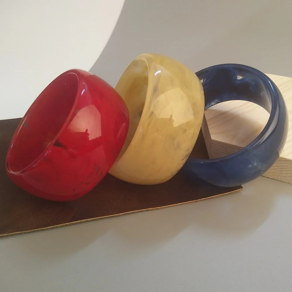 New Fashion Resin Cuff Bracelets Bangles for Women Tortoise Shell Acrylic Wide Circle Bracelets Female Indian Jewelry
New Fashion Resin Cuff Bracelets Bangles for Women Tortoise Shell Acrylic Wide Circle Bracelets Female Indian Jewelry