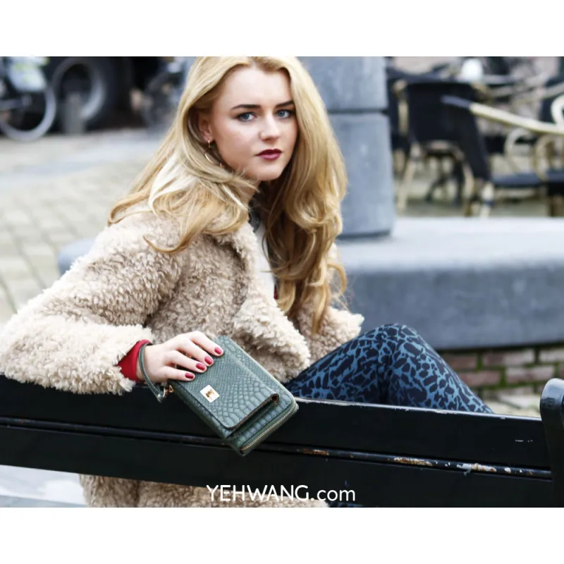 Wallet Stylish Croco-WalletStylishCroco-800x800