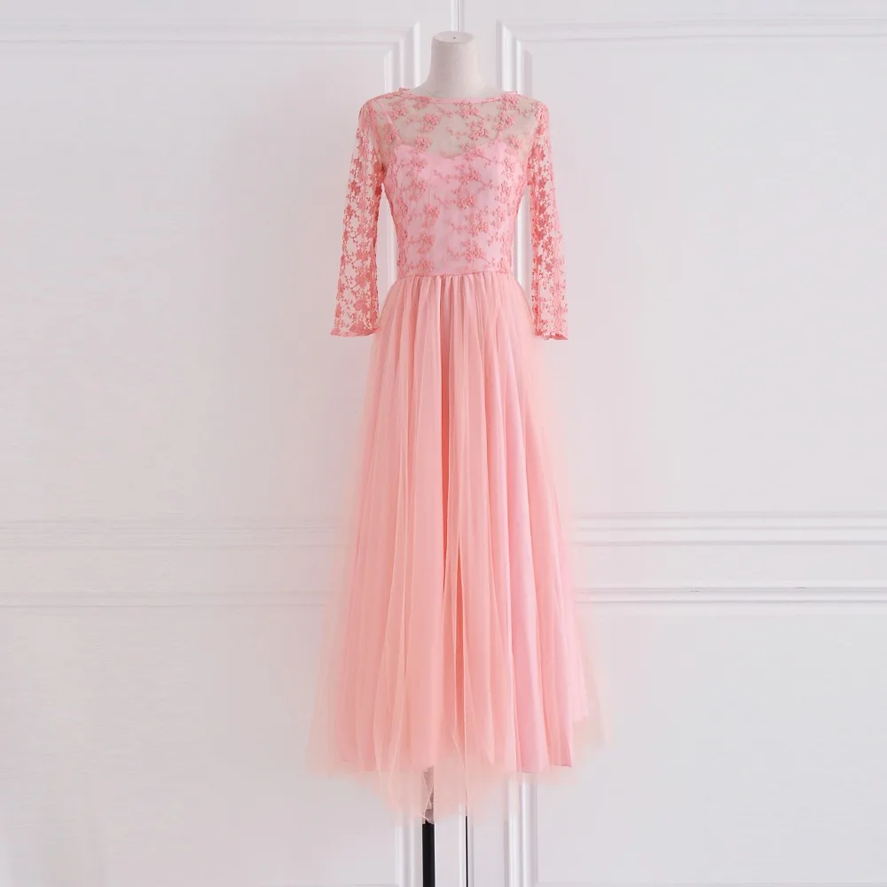 2017 Spring And Summer Newest Elegant Round Collar Perspectivity Of Embroidery Solid Color Stereo Set Flower Elegant Long Dress
2017 Spring And Summer Newest Elegant Round Collar Perspectivity Of Embroidery Solid Color Stereo Set Flower Elegant Long Dress