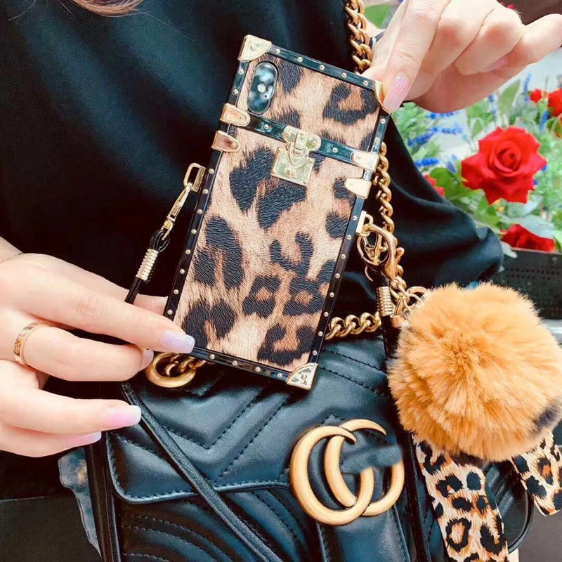 Luxury Paris Brand Leather Phone Case For IPhone XS Max XR X 7 8 Plus Case Square Monogram Leopard print Cover Hairball Lanyard
Luxury Paris Brand Leather Phone Case For IPhone XS Max XR X 7 8 Plus Case Square Monogram Leopard print Cover Hairball Lanyard