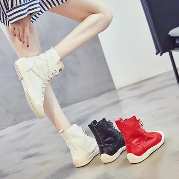 2018 autumn new fashion simple solid color high-top flat shoes women trend wild leather comfortable soft sole casual shoes.
2018 autumn new fashion simple solid color high-top flat shoes women trend wild leather comfortable soft sole casual shoes.