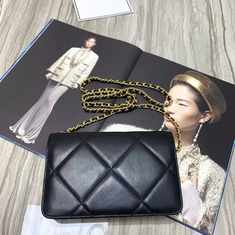 WR07216 100% Genuine Leather Luxury Handbags Women Bags Designer Crossbody Bags For Women Famous Brand Runway
WR07216 100% Genuine Leather Luxury Handbags Women Bags Designer Crossbody Bags For Women Famous Brand Runway