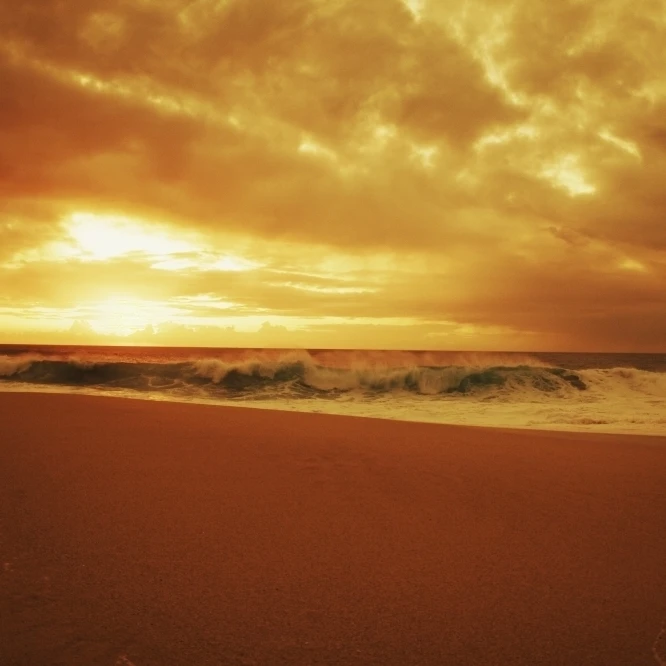 Hawaii Oahu North Shore Beautiful Sunset Over The Ocean. Poster Print (17 x 11)