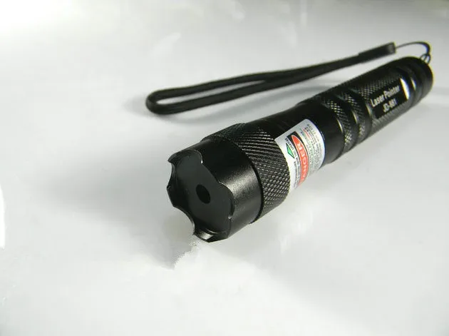 Powerful Lazer Beam Military 50000M 532nm high power Green Laser Pointer LED Flashlight Adjustable Burning Match,Burn Hunting
Powerful Lazer Beam Military 50000M 532nm high power Green Laser Pointer LED Flashlight Adjustable Burning Match,Burn Hunting