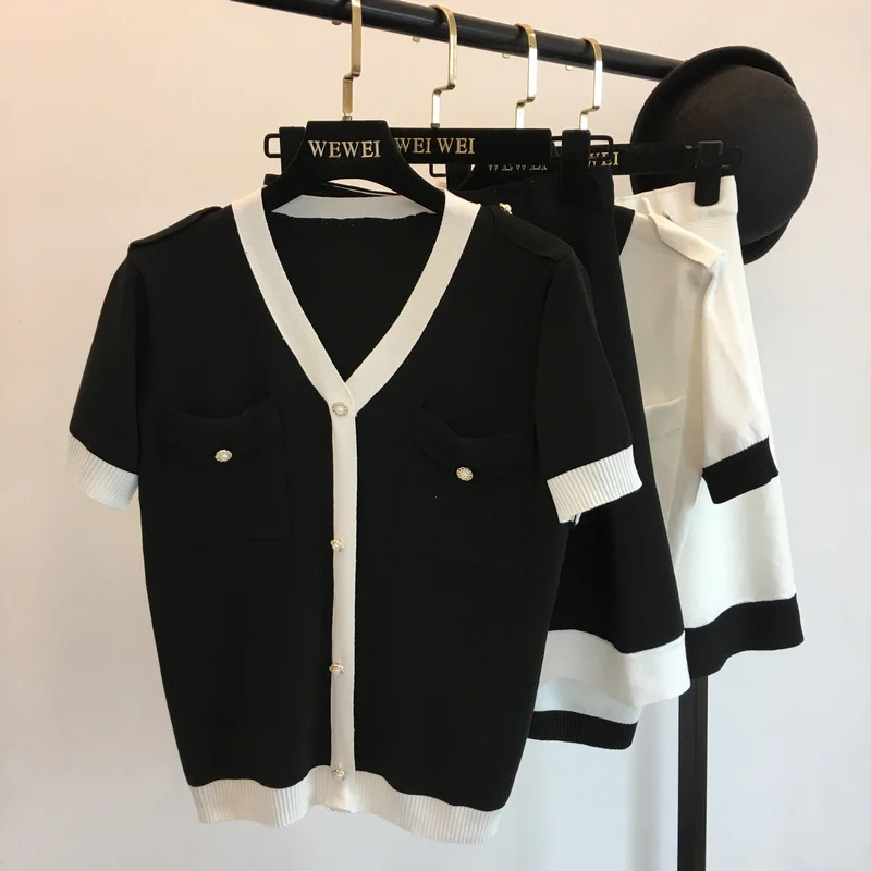 Amolapha Women Knitted Pullover Skirts OL Suits V Neck Short Sleeve Buttons Woman Casual Sweater Skirt Work Costumes Sets
Amolapha Women Knitted Pullover Skirts OL Suits V Neck Short Sleeve Buttons Woman Casual Sweater Skirt Work Costumes Sets