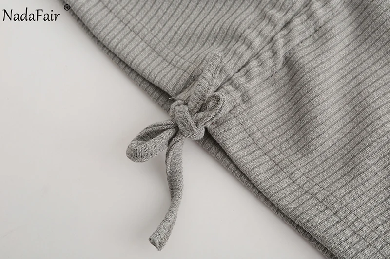 8997690143_508351750