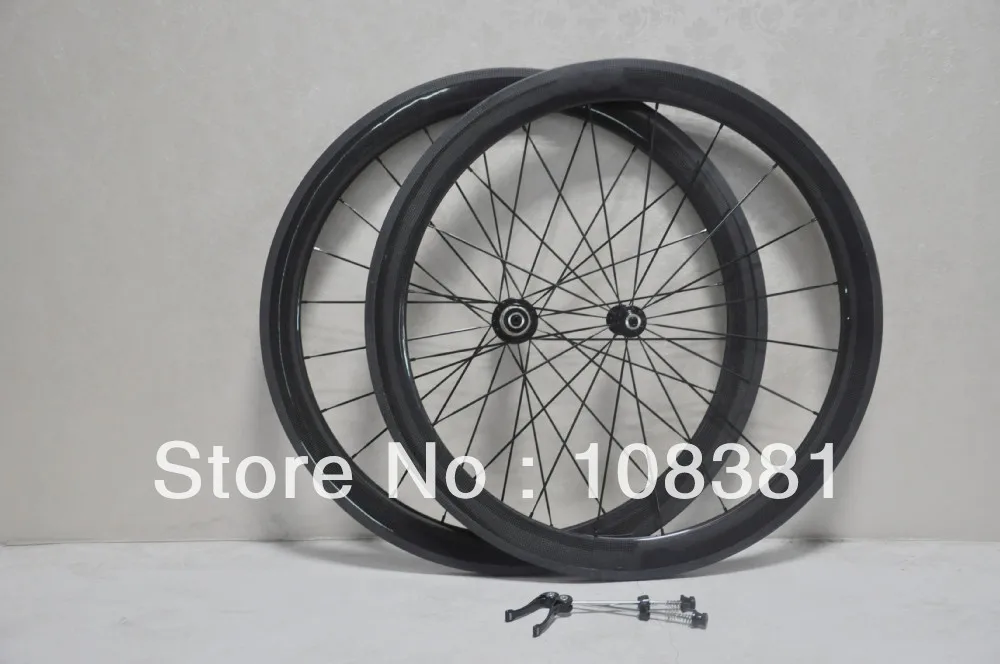 50mm carbon tubular road bike wheels carbon road bicycle front and rear wheelset rims Novatec hubs 700C
50mm carbon tubular road bike wheels carbon road bicycle front and rear wheelset rims Novatec hubs 700C