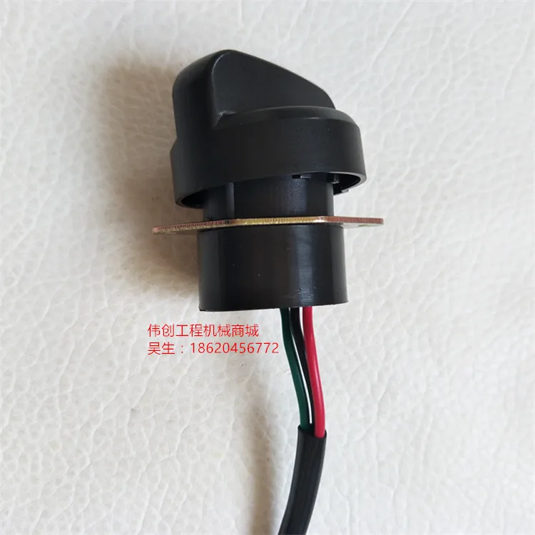 Modern / excavator parts suitable for modern R215/R225 -5 throttle knob speed controller
Modern / excavator parts suitable for modern R215/R225 -5 throttle knob speed controller