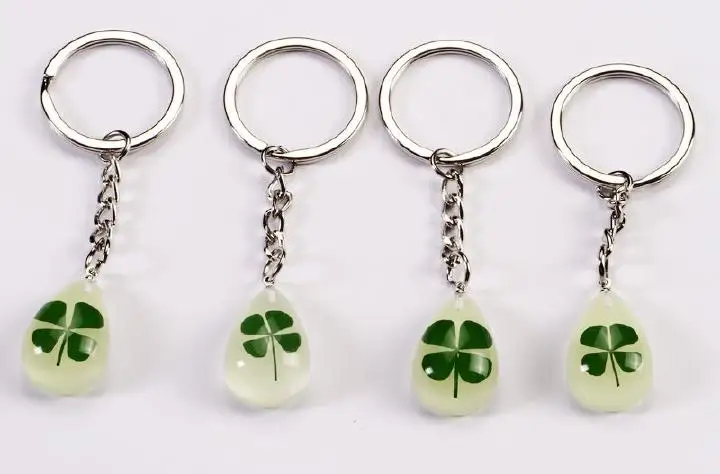 Free Shipping High Quality 4 PCS real green four leaf clover luminous drop natural shamrock keychain
Free Shipping High Quality 4 PCS real green four leaf clover luminous drop natural shamrock keychain