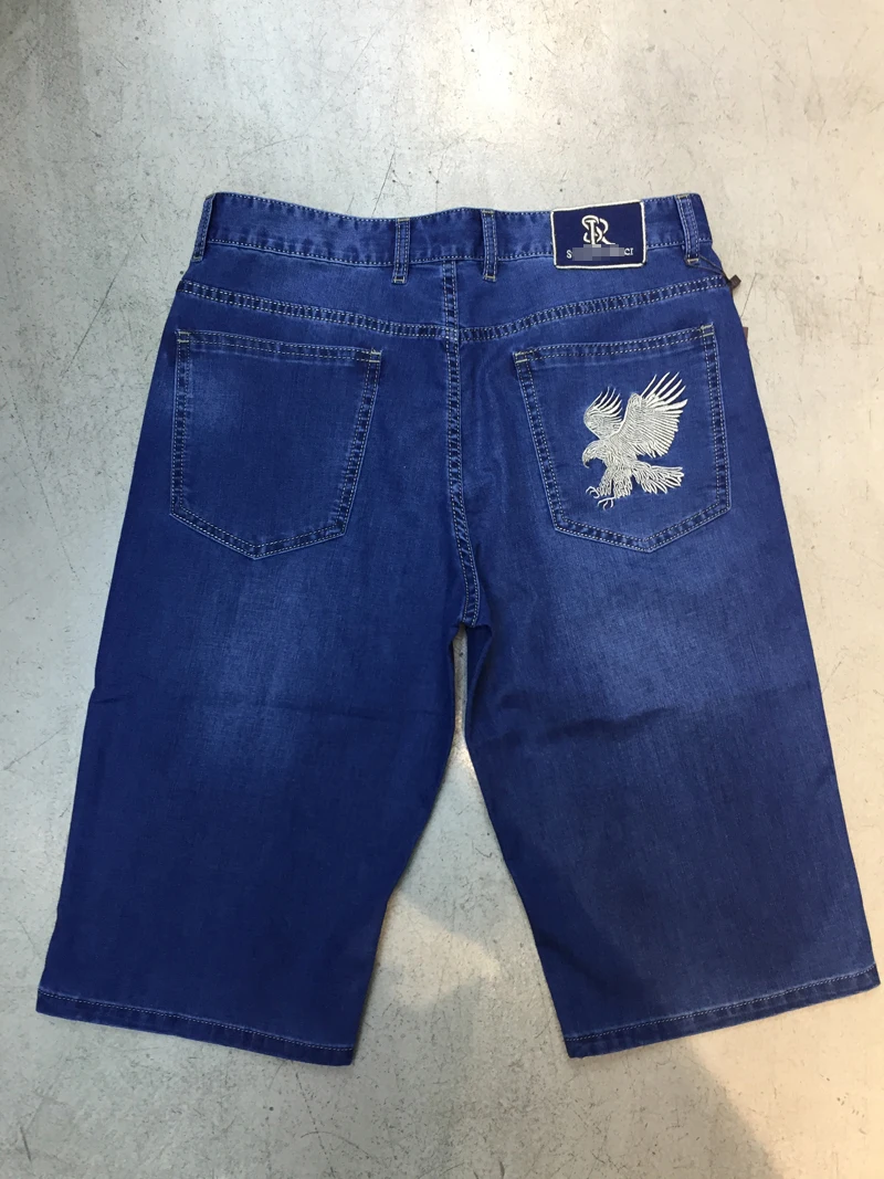 BILLIONAIRE Jeans shorts men 2019 summer new fashion Embroidered England freely gentleman cotton Thin breathable free shipping
BILLIONAIRE Jeans shorts men 2019 summer new fashion Embroidered England freely gentleman cotton Thin breathable free shipping