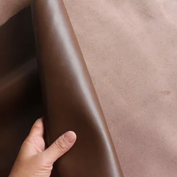 Dark brown smooth head layer cowhide leather handmade DIY leather wallet leather imported leather thickness of 1.4 mm
Dark brown smooth head layer cowhide leather handmade DIY leather wallet leather imported leather thickness of 1.4 mm