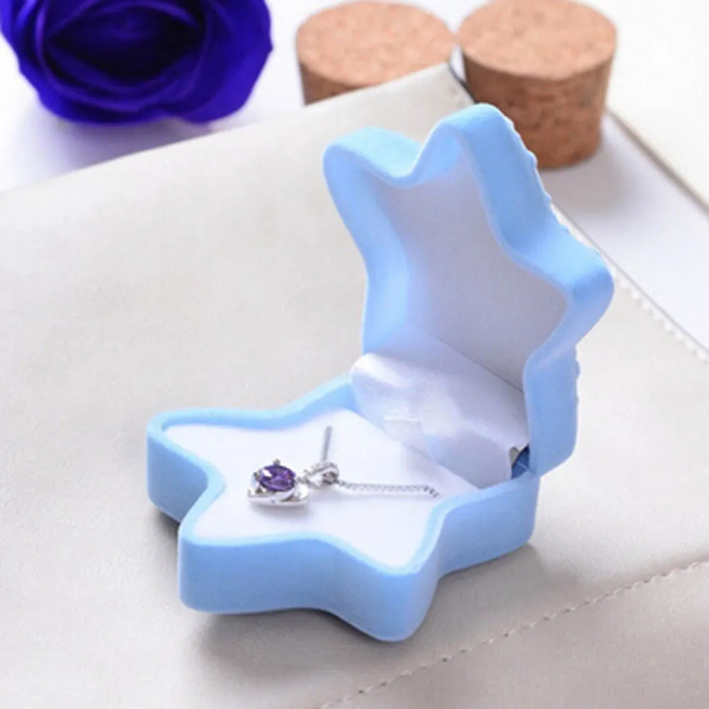 Adorable Star Shaped Woven Velvet Fashion Jewelry Display Box Necklace Organizer For Gift Package
Adorable Star Shaped Woven Velvet Fashion Jewelry Display Box Necklace Organizer For Gift Package
