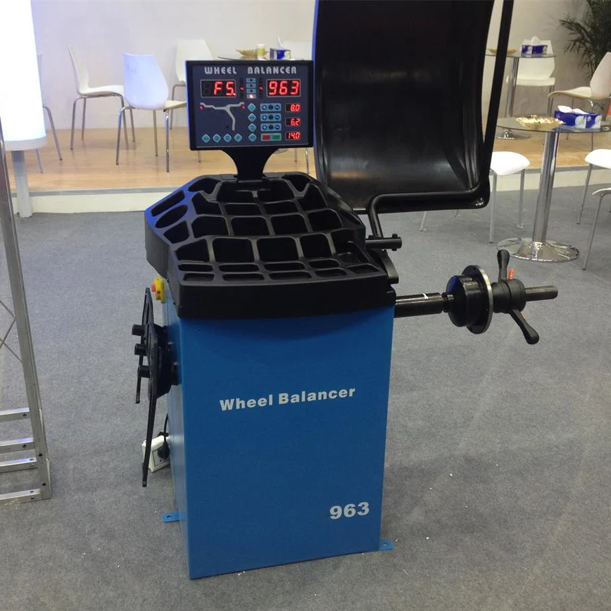 Universal Wheel Balancer Suitable For Various Kinds of Tyres And Rims Automatic Tire Balancing Instrument.
Universal Wheel Balancer Suitable For Various Kinds of Tyres And Rims Automatic Tire Balancing Instrument.