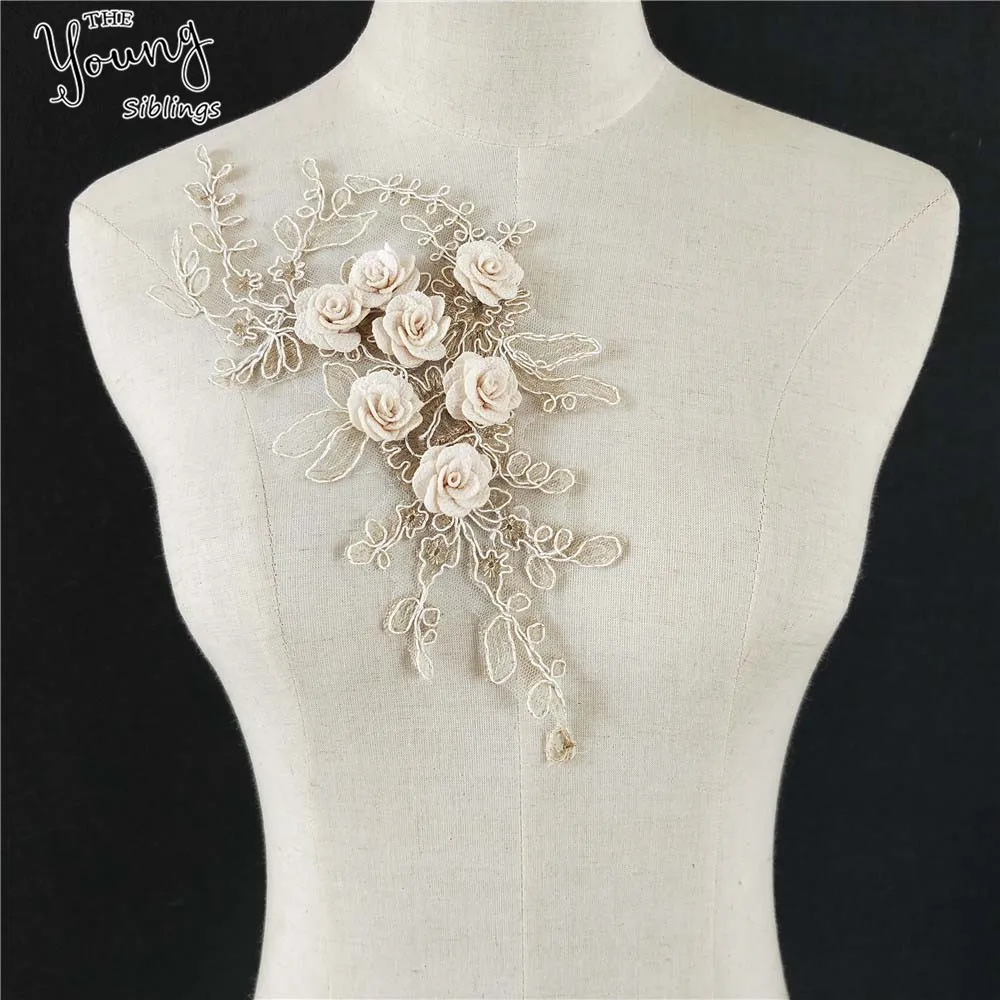1pcs Golden Flower Embroidered Lace Neckline DIY Collar Trim Clothes Sewing Applique Embroidery Edge for Sewing Supplies Crafts
1pcs Golden Flower Embroidered Lace Neckline DIY Collar Trim Clothes Sewing Applique Embroidery Edge for Sewing Supplies Crafts